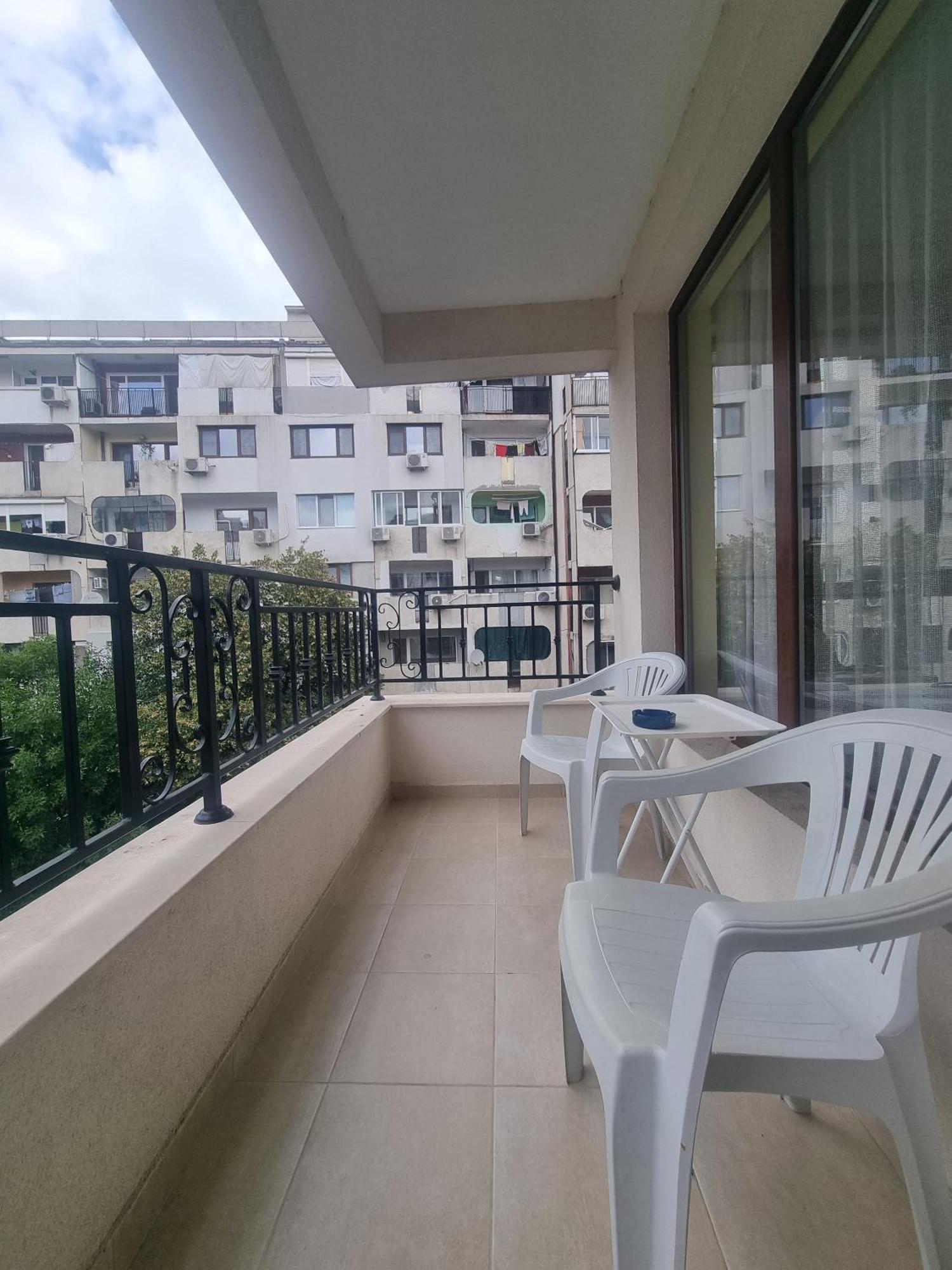 Apartment Natalia 2 Бургас Экстерьер фото